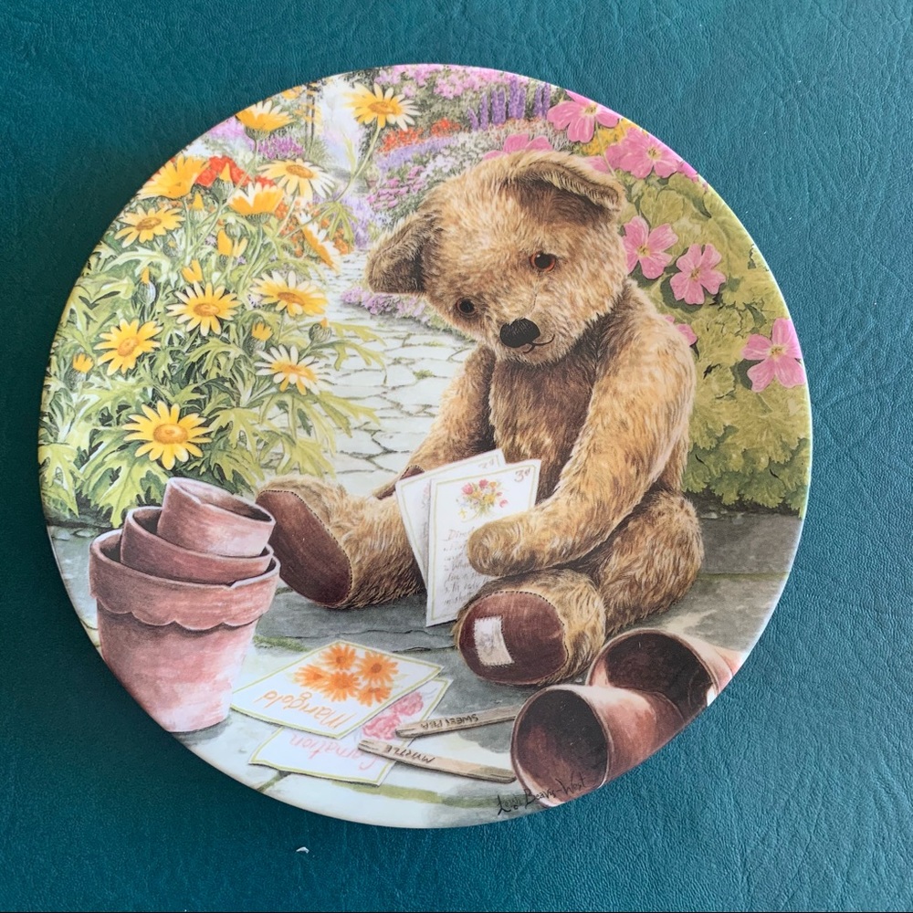 World of Bears plate Royal Worchester made in England "Gardening Graham" teddy